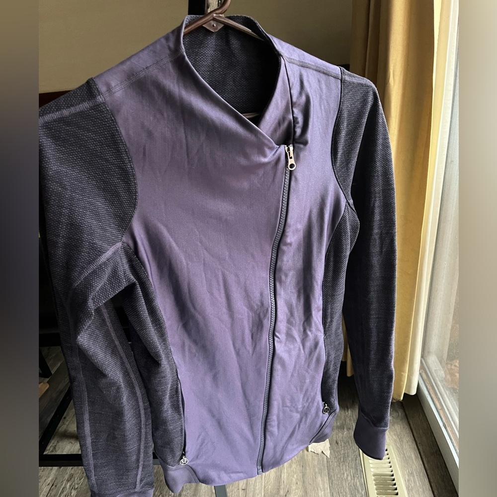 Lululemon- Emerge Renewed Jacket in Nightfall Purple -8